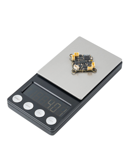 BetaFPV Matrix 5in1 V2 AIO 1S Brushless G4 FC 12A Bluejay ESC - Gelötet